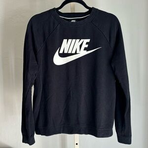 Nike Sportswear Sweatshirt Black Swoosh Fleece Pullover Crewneck, Medium